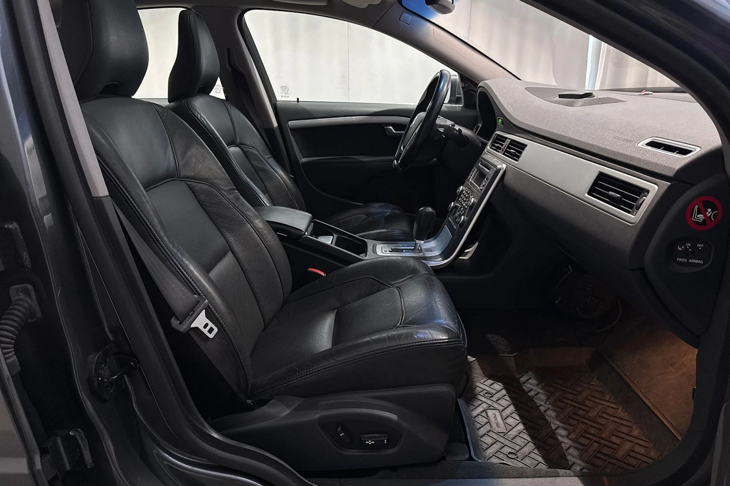 harmaa Volvo S80 2011 kuva 17.