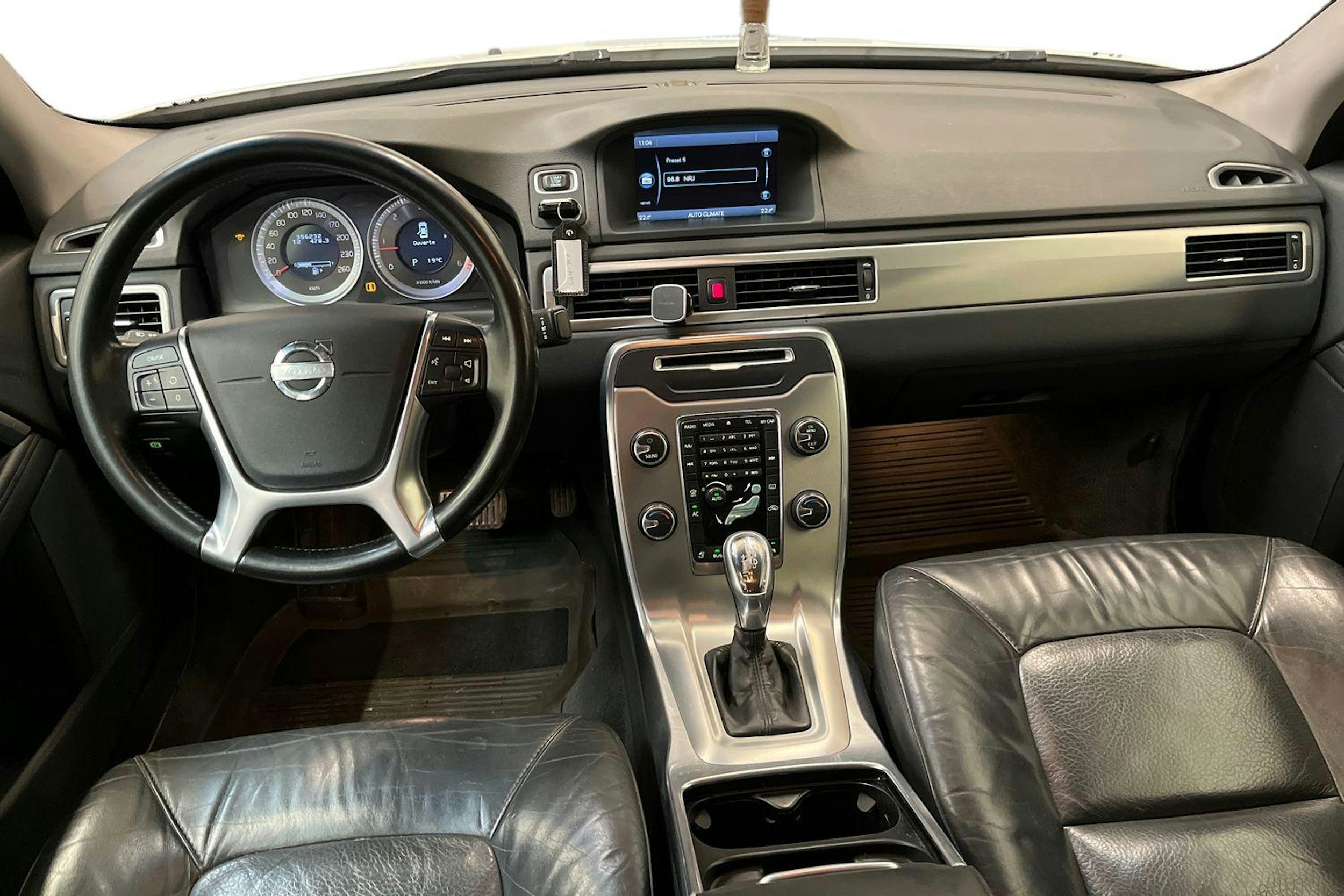 valkoinen Volvo S80 2012 kuva 7.