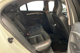 valkoinen Volvo S80 2012 kuva 8.