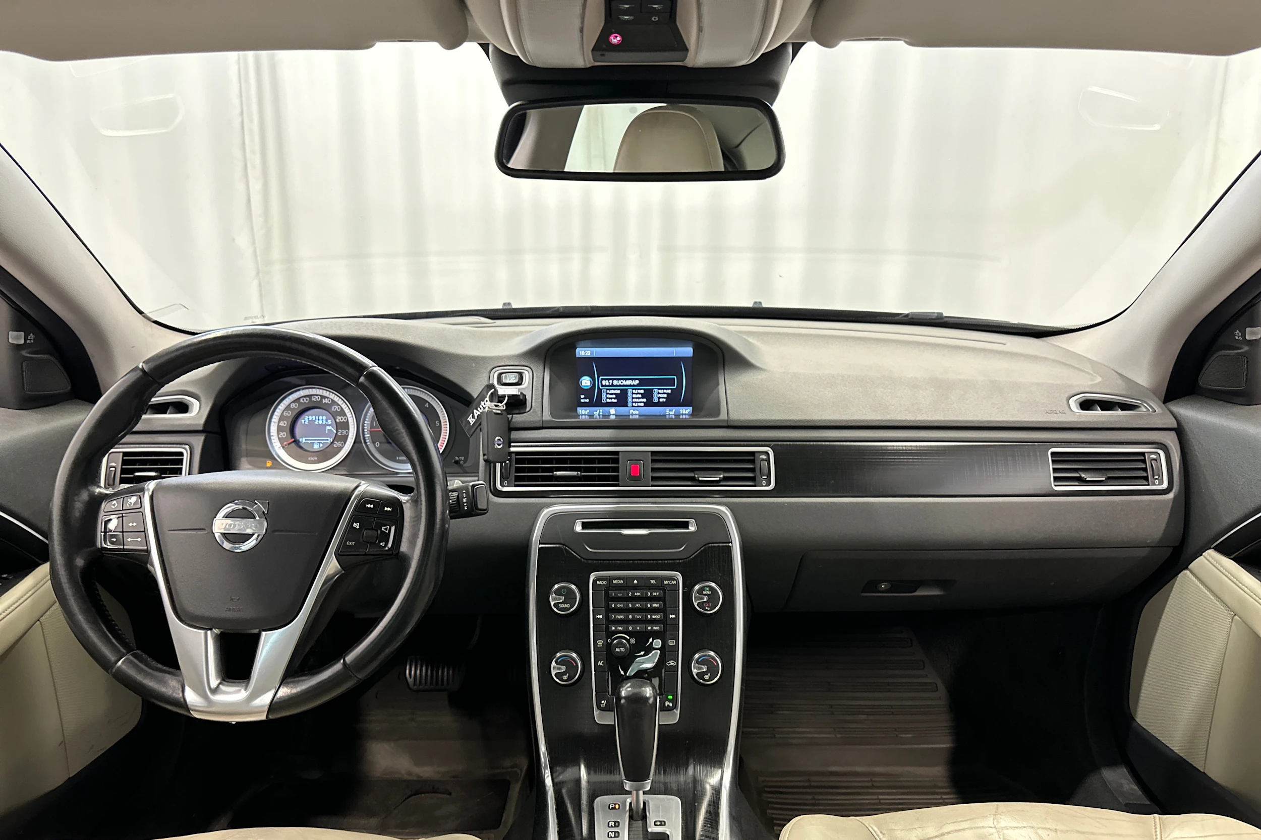 musta Volvo S80 2012 kuva 11.