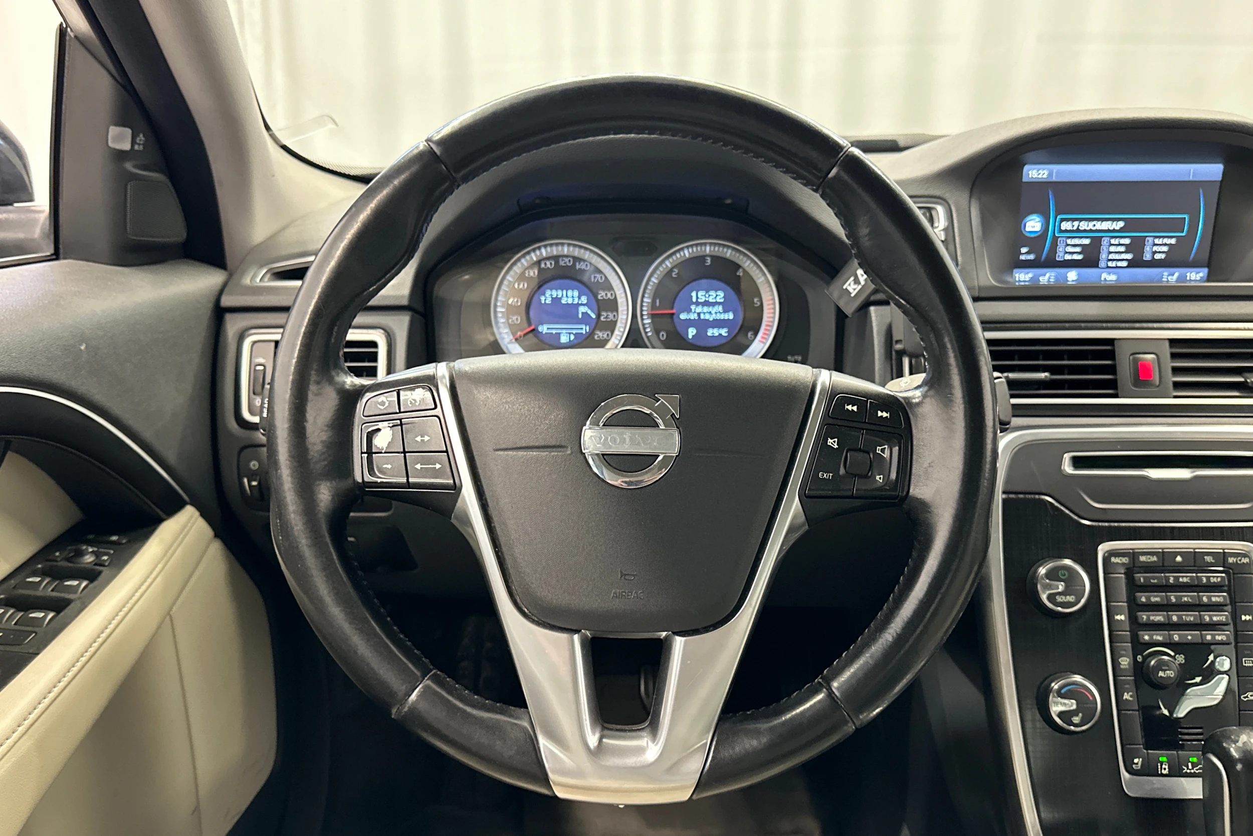 musta Volvo S80 2012 kuva 12.
