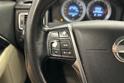 musta Volvo S80 2012 kuva 13.