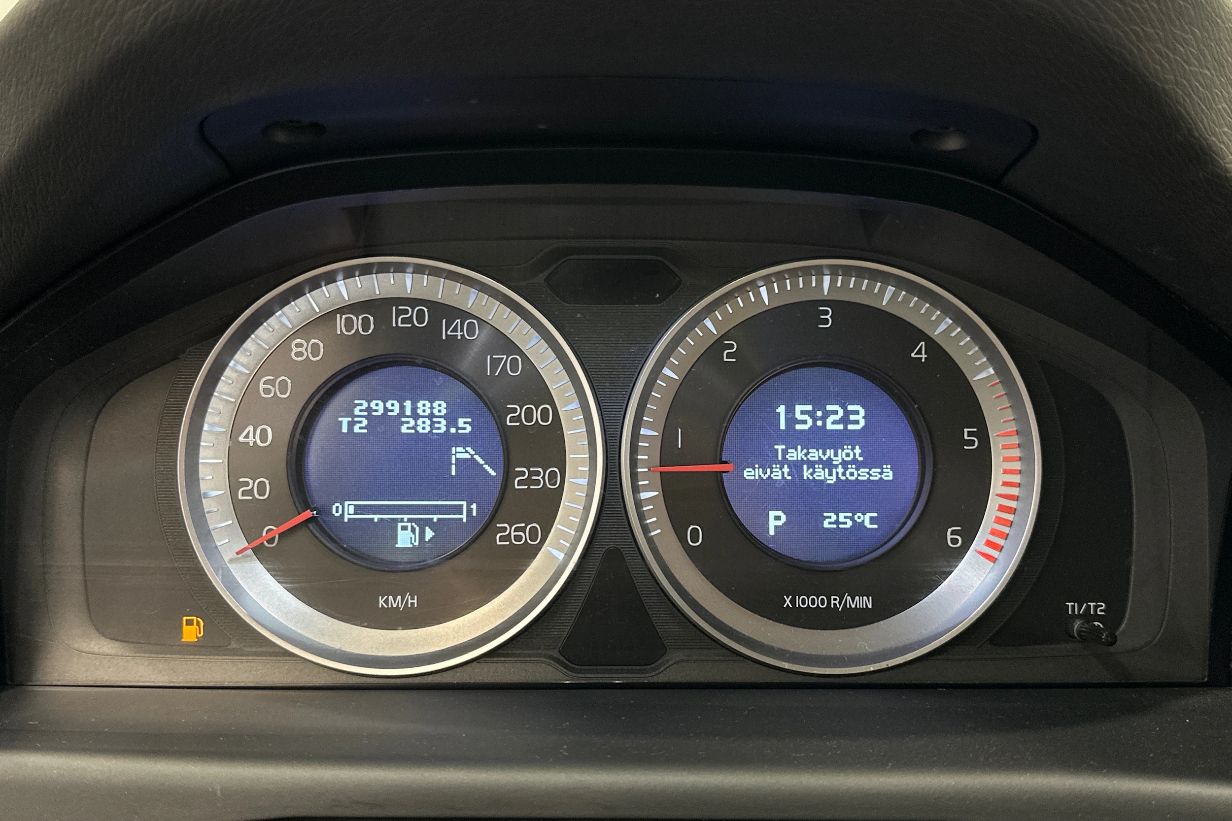 musta Volvo S80 2012 kuva 15.