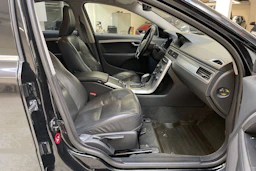 musta Volvo S80 2013 kuva 11.