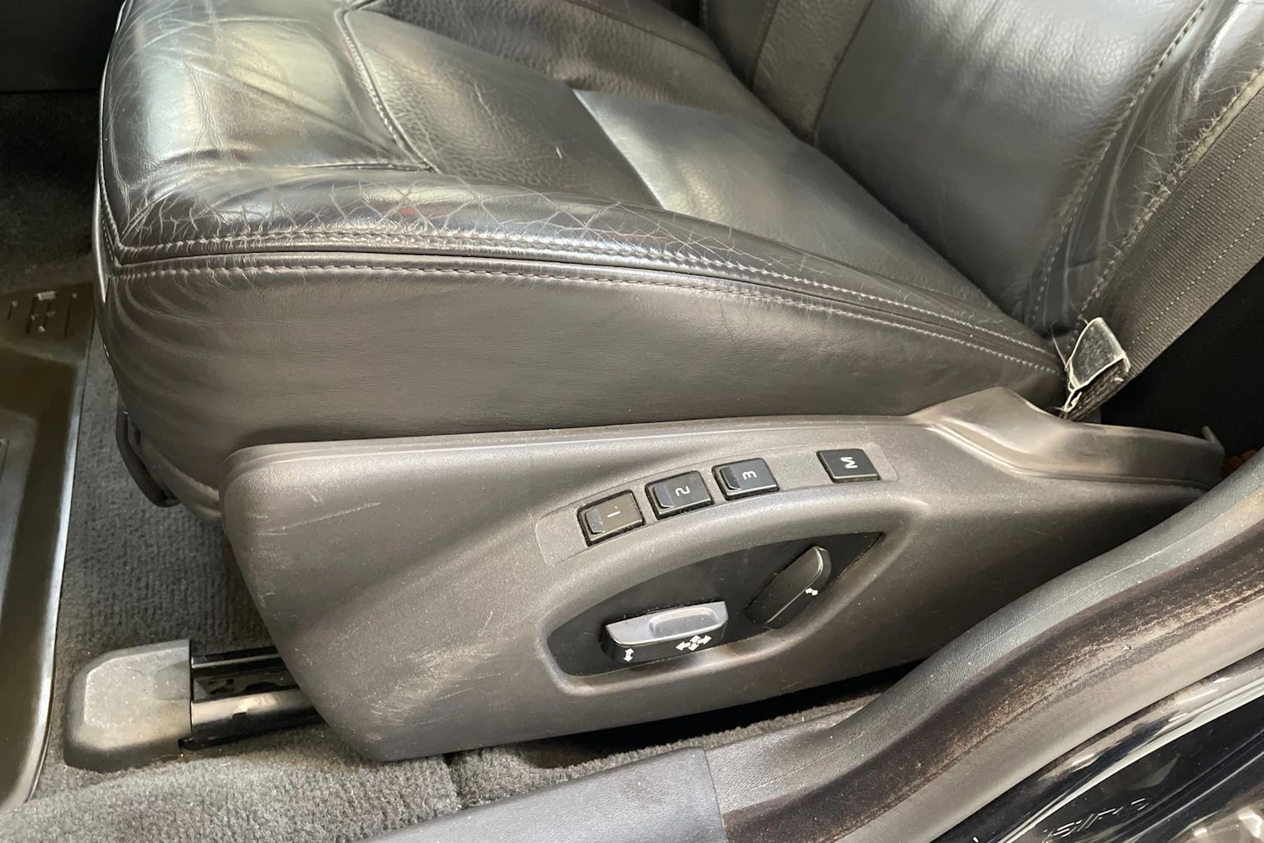 musta Volvo S80 2013 kuva 16.