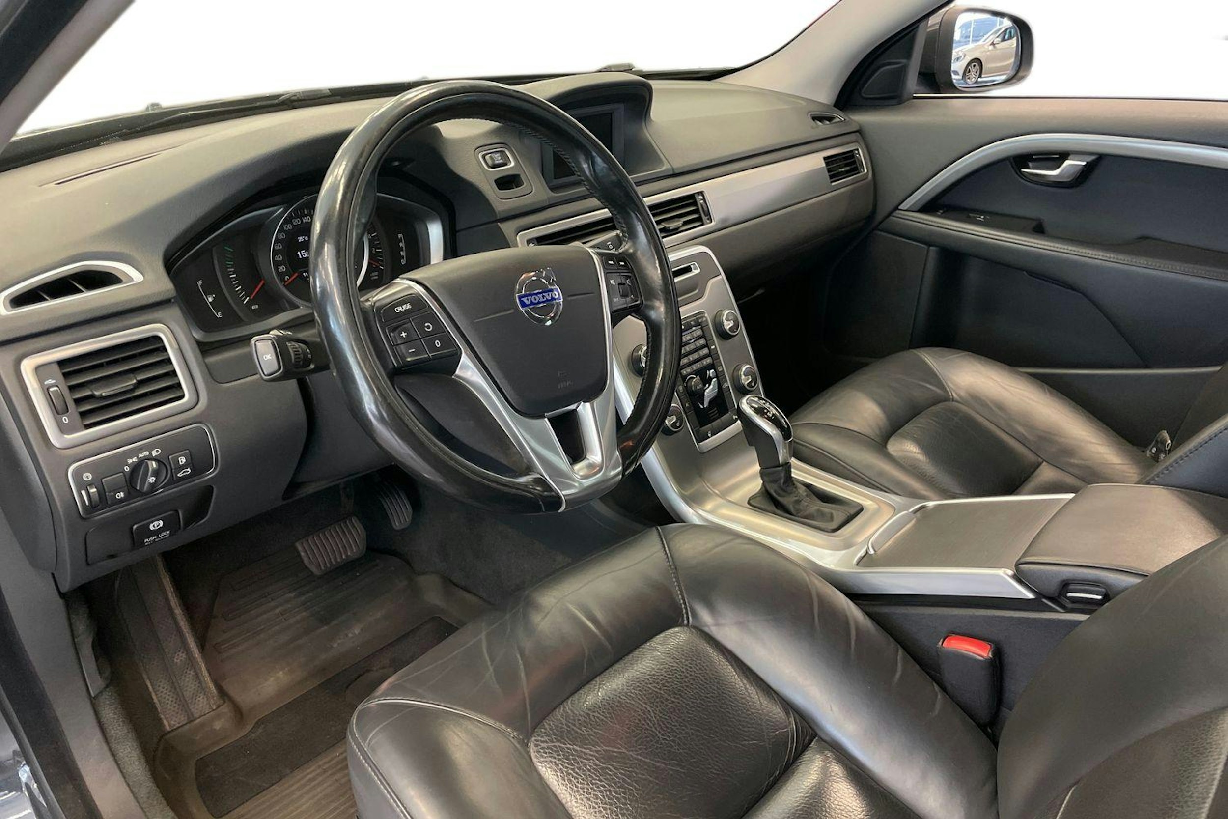 harmaa Volvo S80 2014 kuva 6.