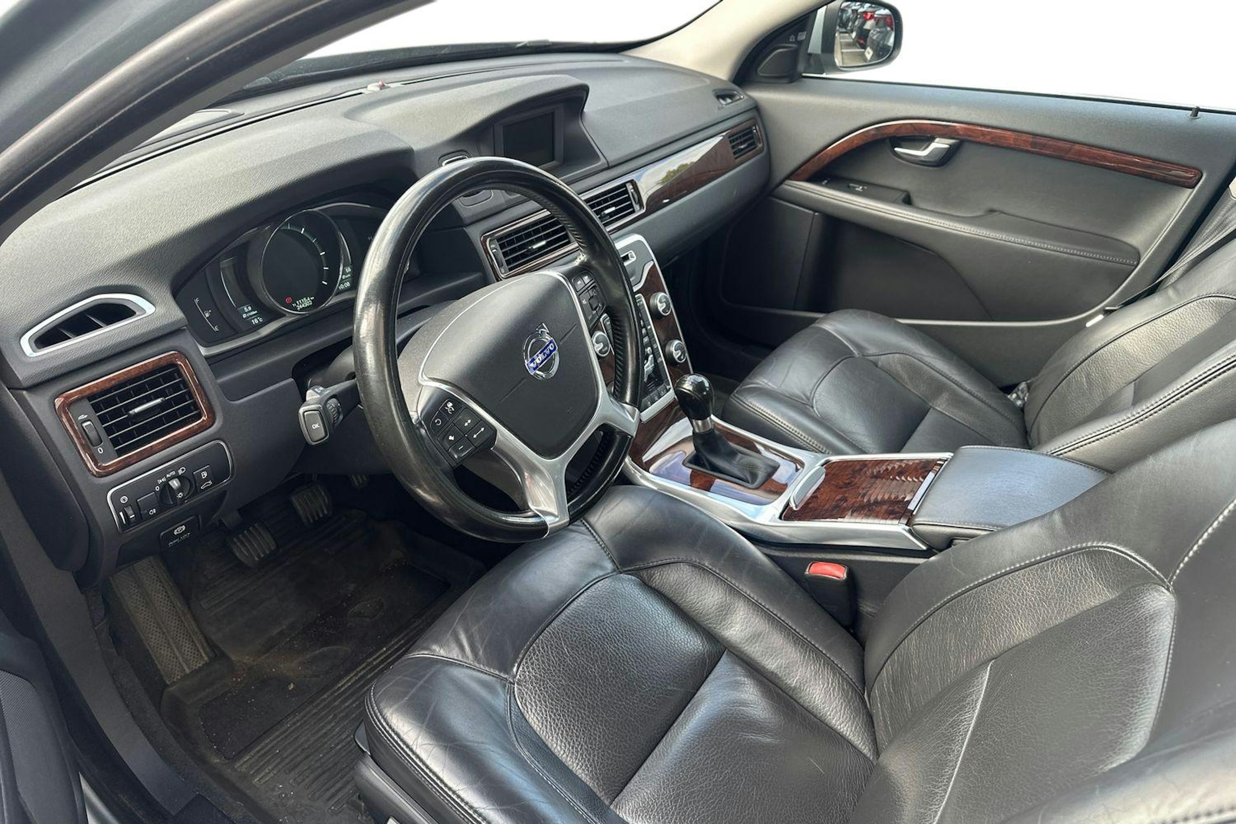 Harmaa Volvo S80 2014 kuva 3.