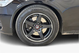 musta Volvo S90 2016 kuva 12.