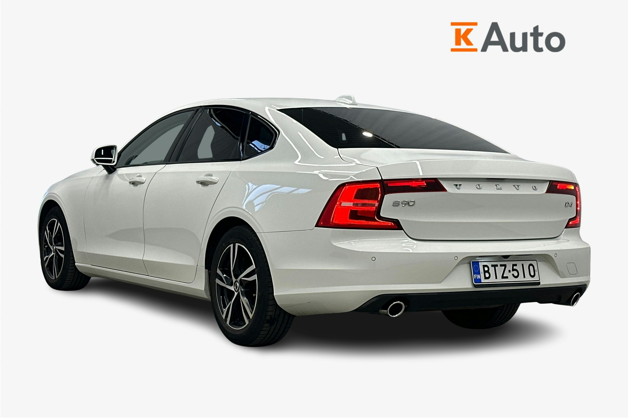 valkoinen Volvo S90 2016 kuva 2.