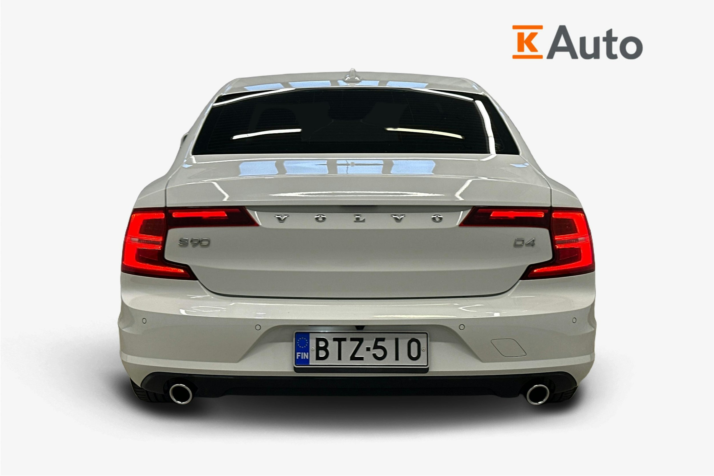 valkoinen Volvo S90 2016 kuva 3.