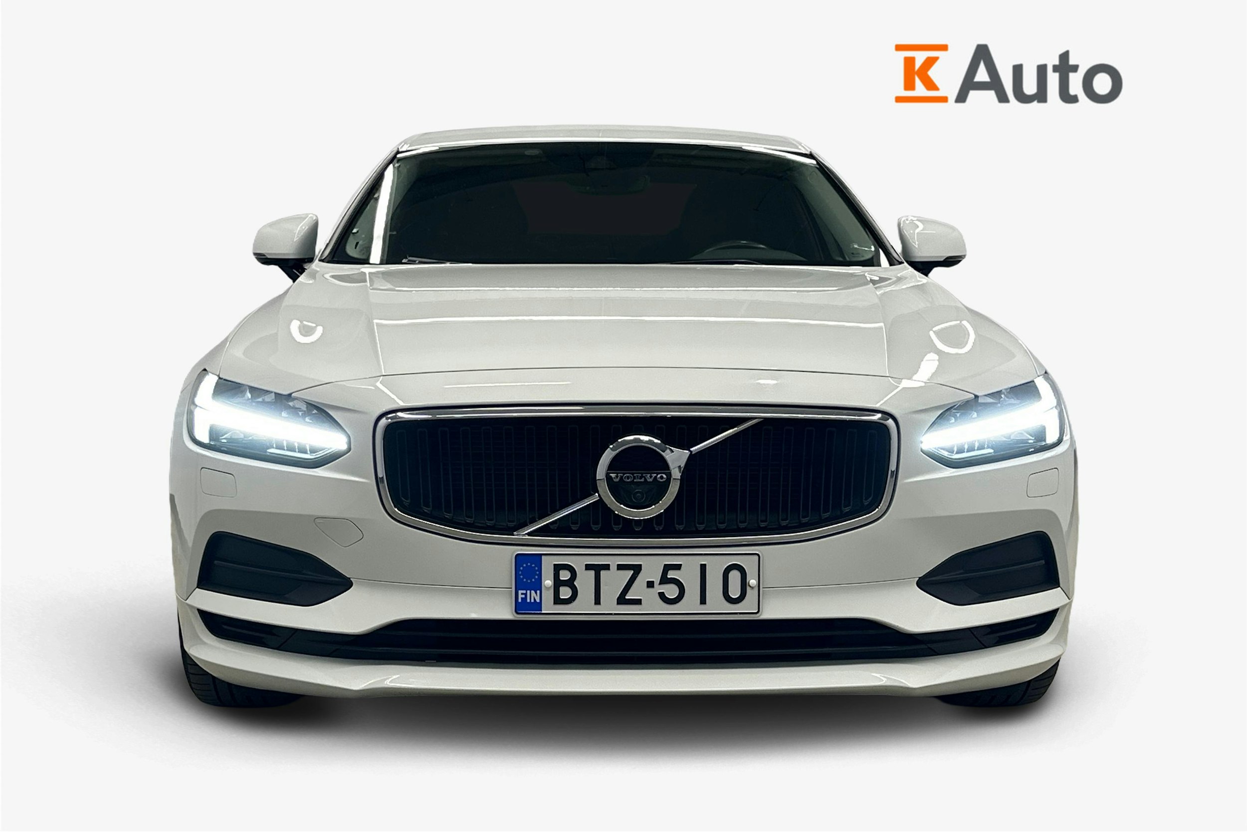valkoinen Volvo S90 2016 kuva 4.