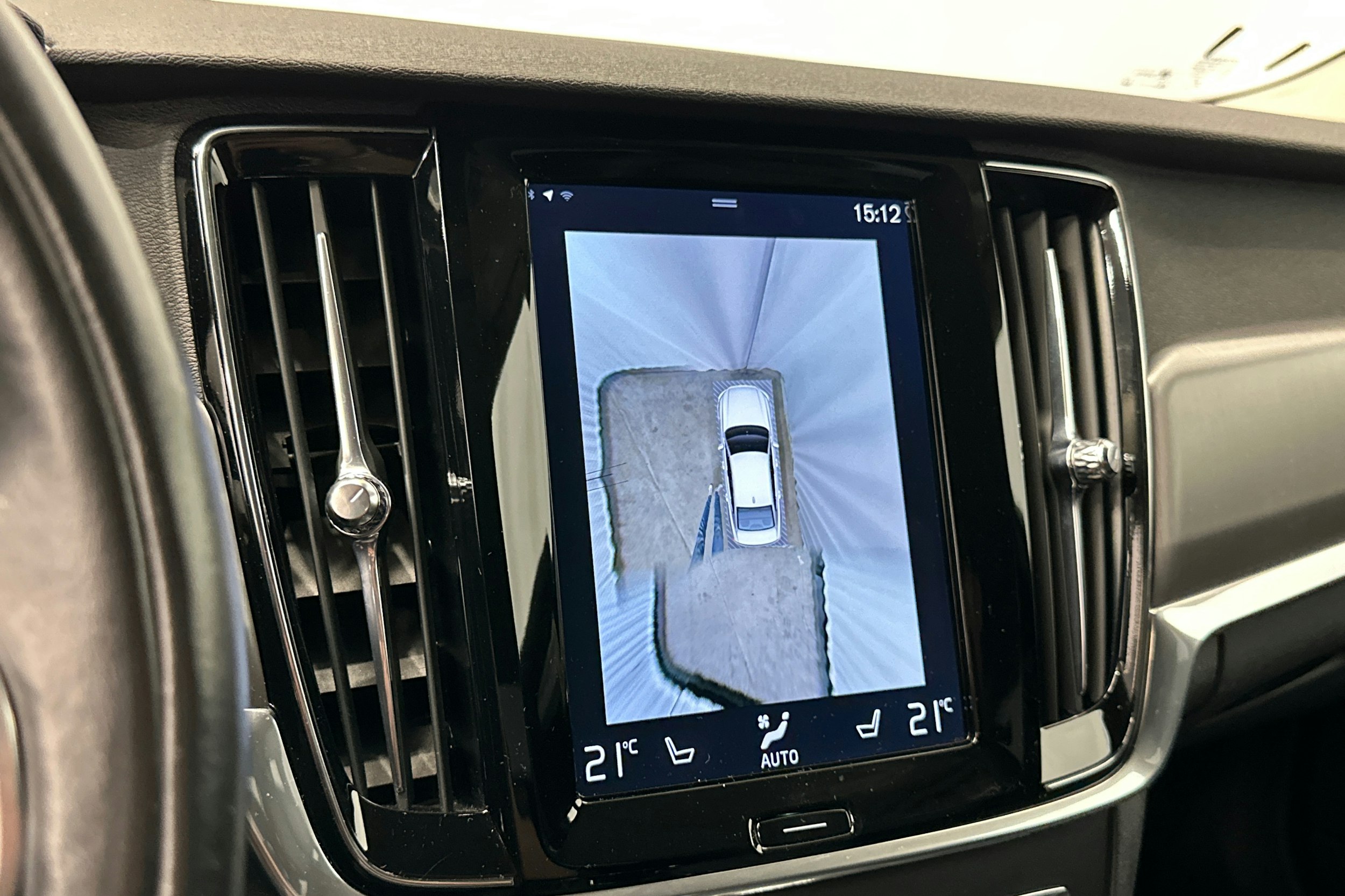 valkoinen Volvo S90 2016 kuva 20.