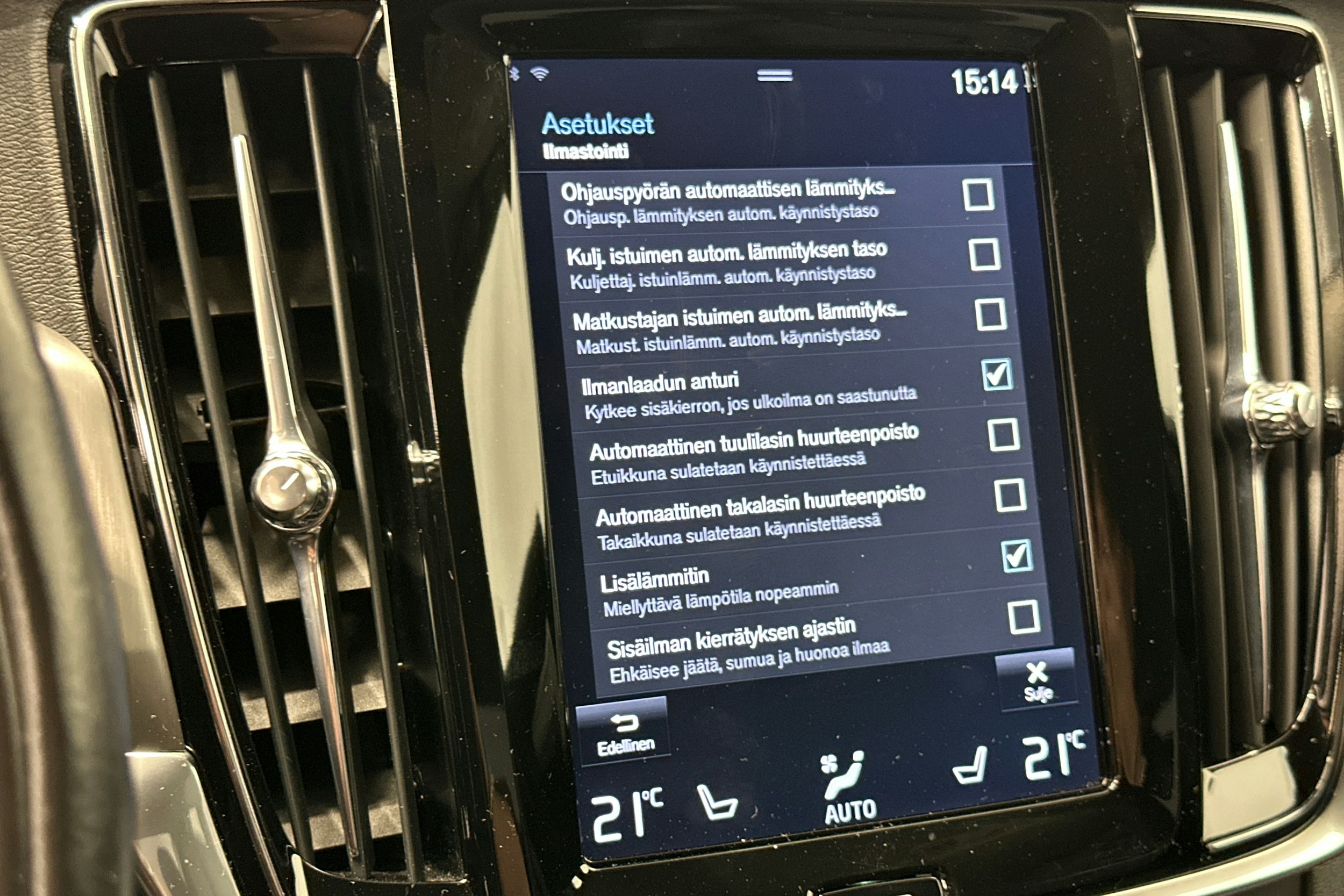 valkoinen Volvo S90 2016 kuva 23.