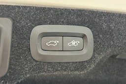 valkoinen Volvo S90 2016 kuva 28.