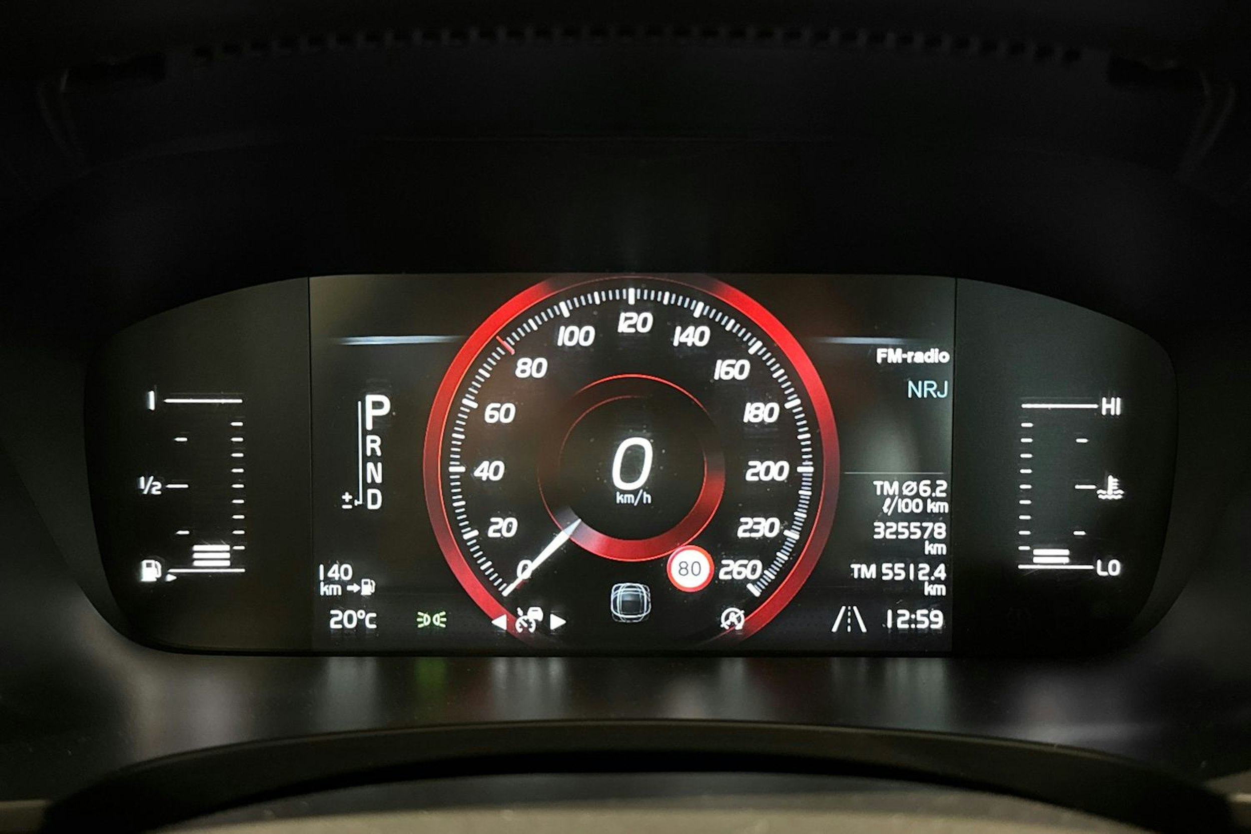 valkoinen Volvo S90 2016 kuva 21.