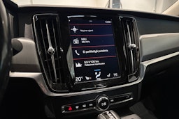 valkoinen Volvo S90 2016 kuva 23.