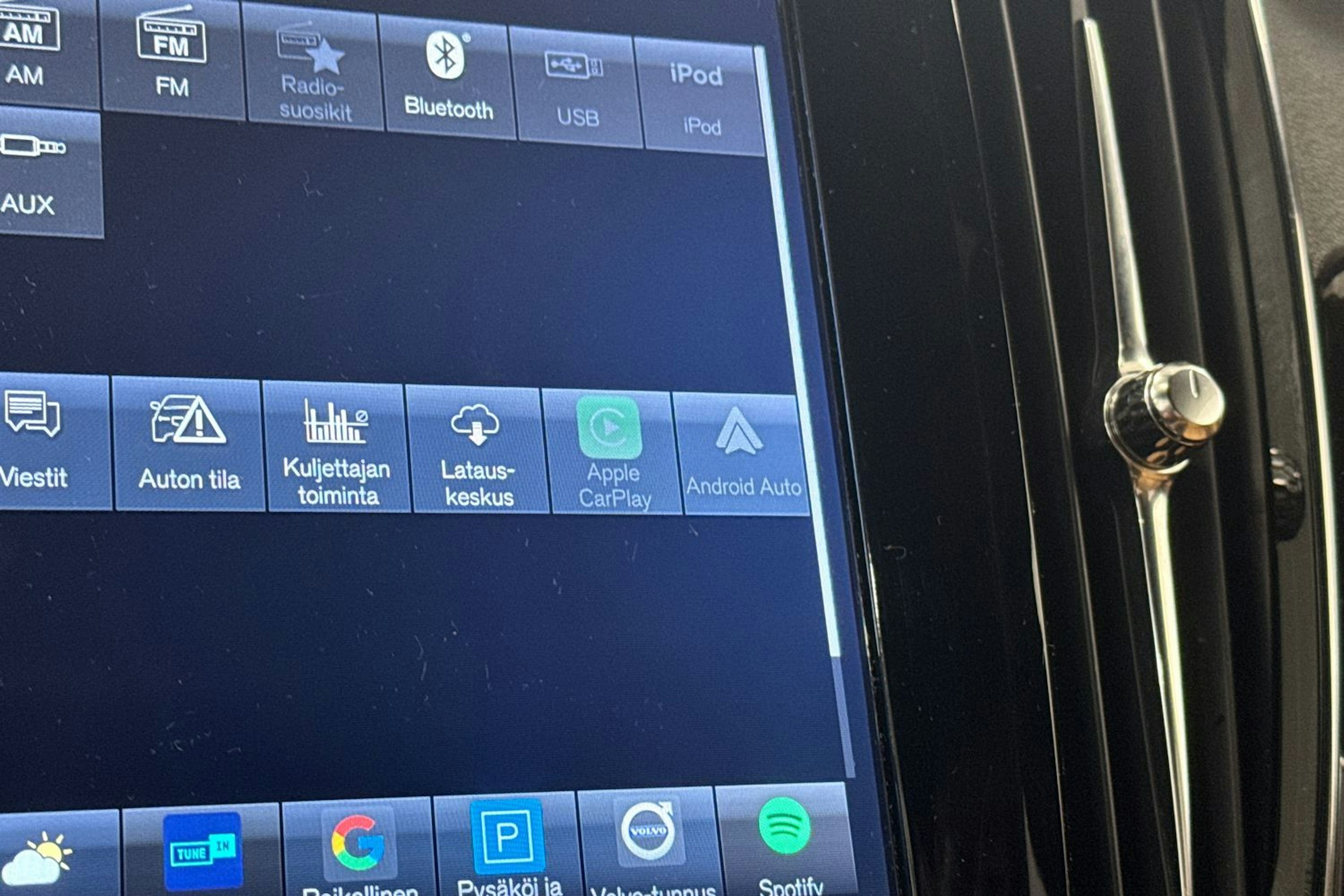 musta Volvo S90 2017 kuva 26.