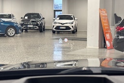 musta Volvo S90 2017 kuva 32.