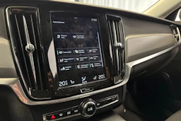 musta Volvo S90 2017 kuva 17.