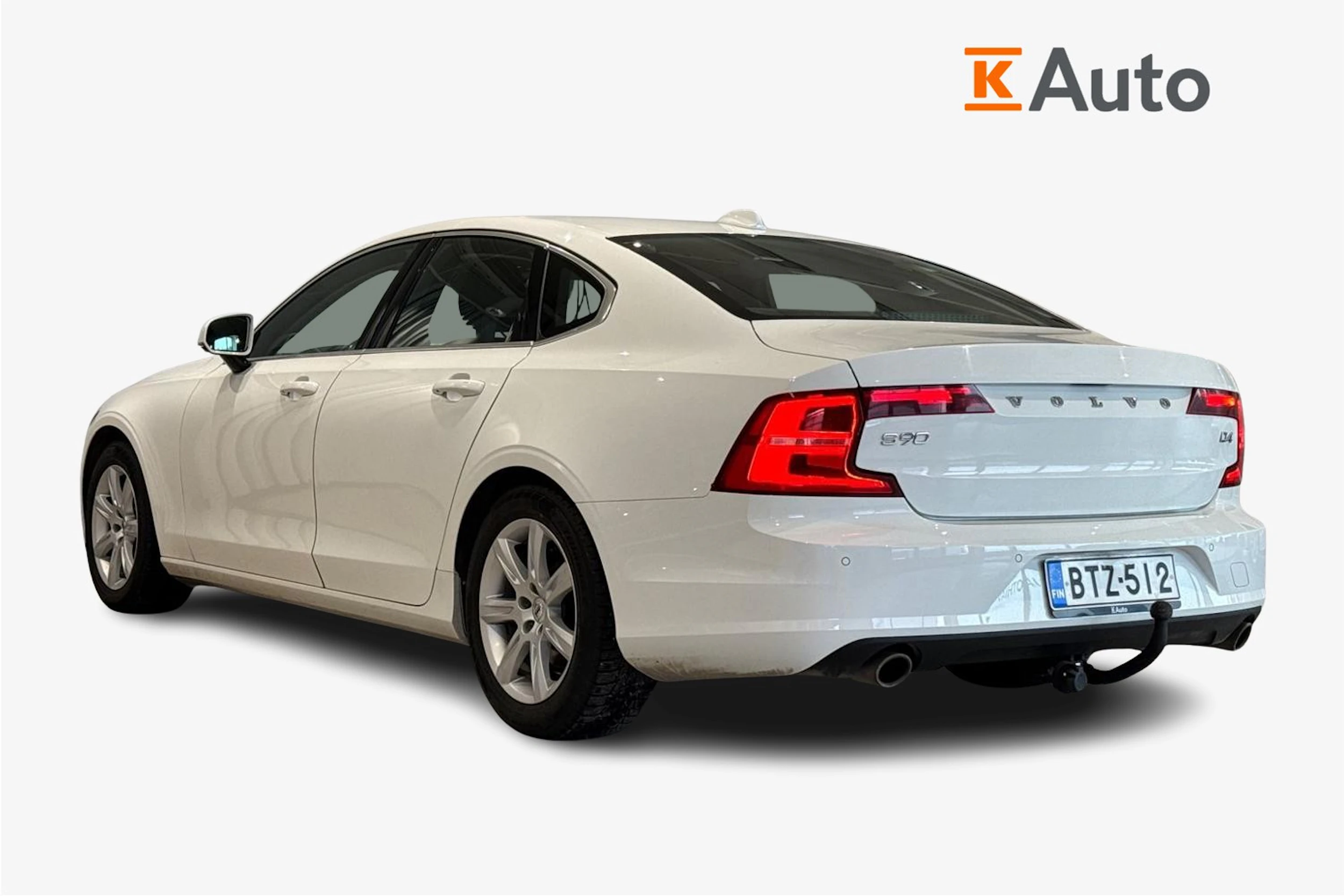 valkoinen Volvo S90 2017 kuva 29.