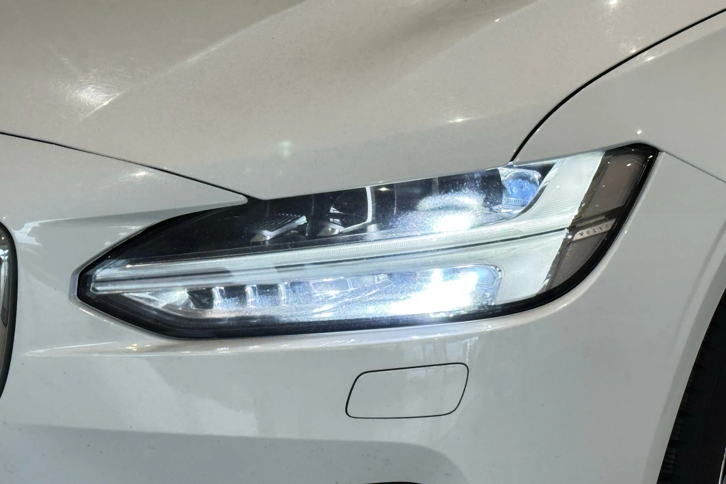 valkoinen Volvo S90 2017 kuva 42.