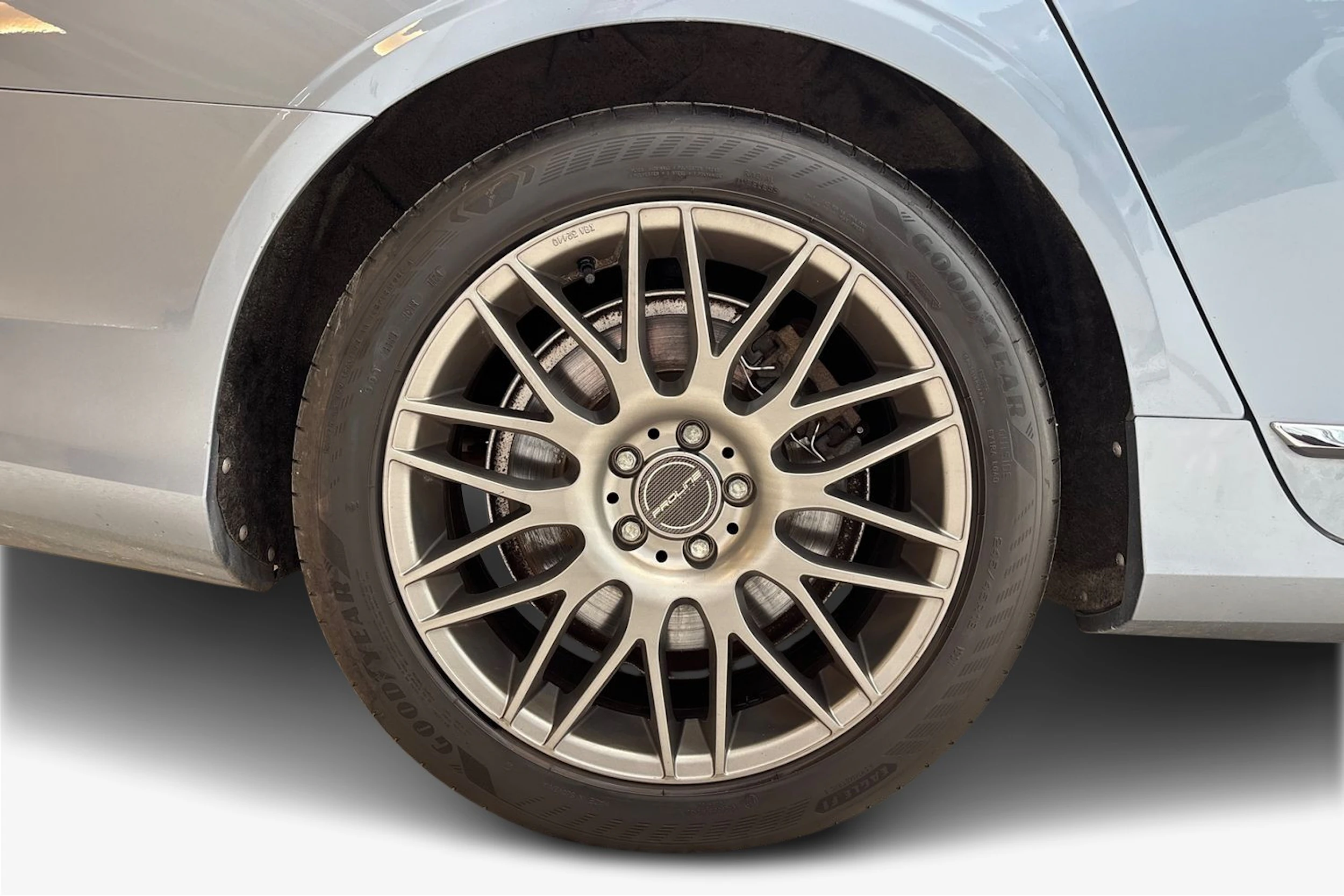 sininen Volvo S90 2017 kuva 9.