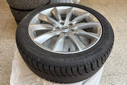 sininen Volvo S90 2017 kuva 11.