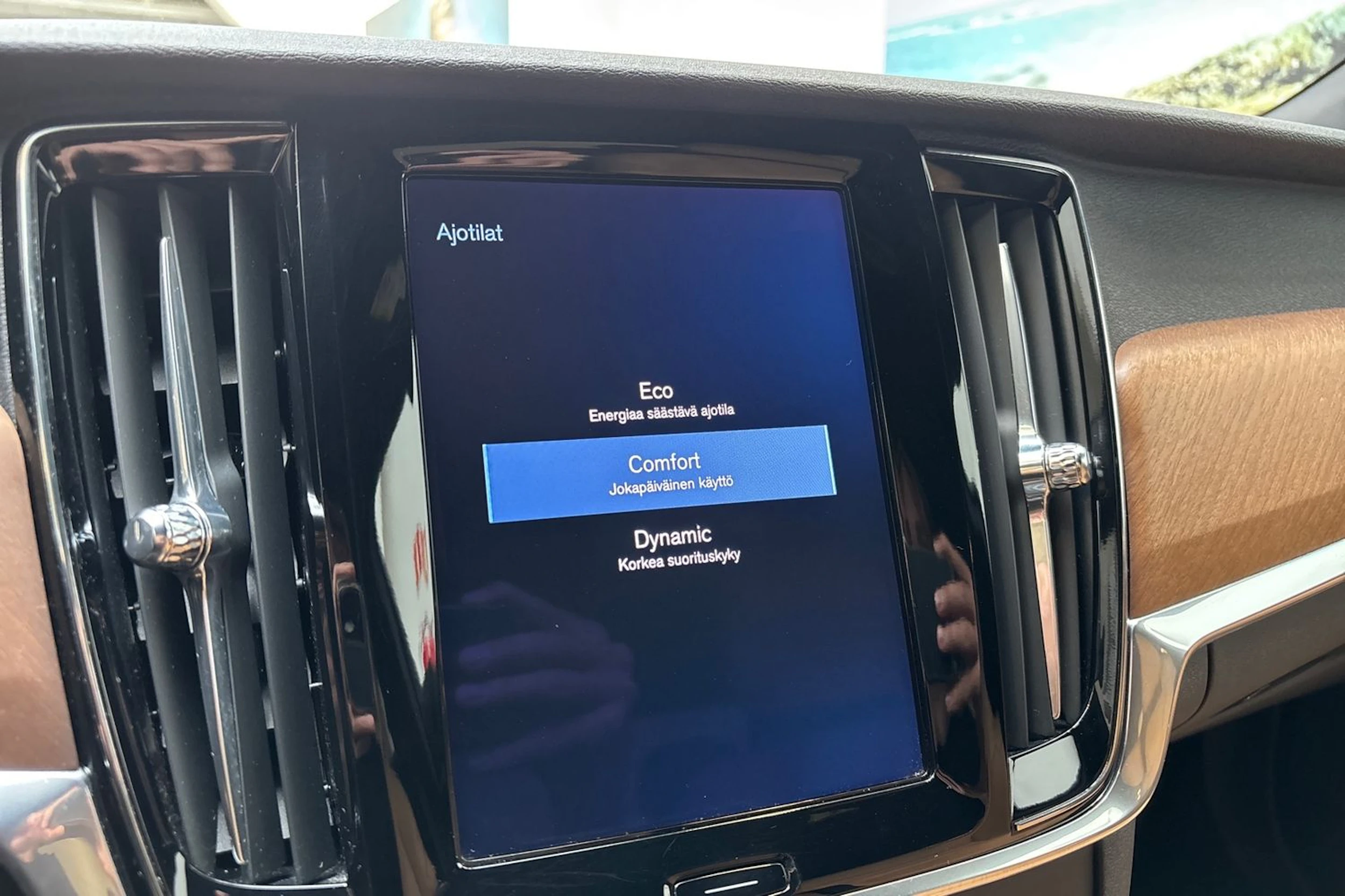 sininen Volvo S90 2017 kuva 25.