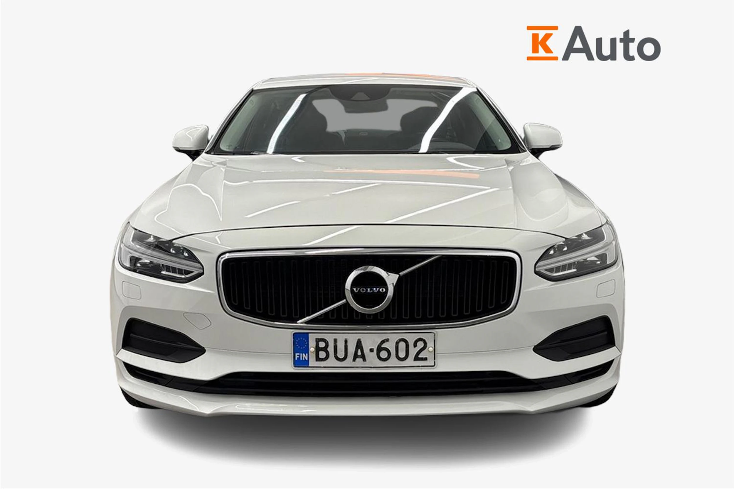 valkoinen Volvo S90 2017 kuva 4.