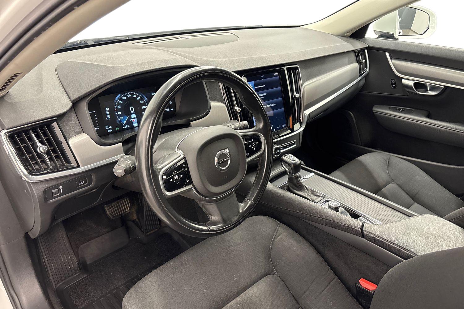 Volvo S90 D4 AWD Momentum aut 2017, kuva 6/23