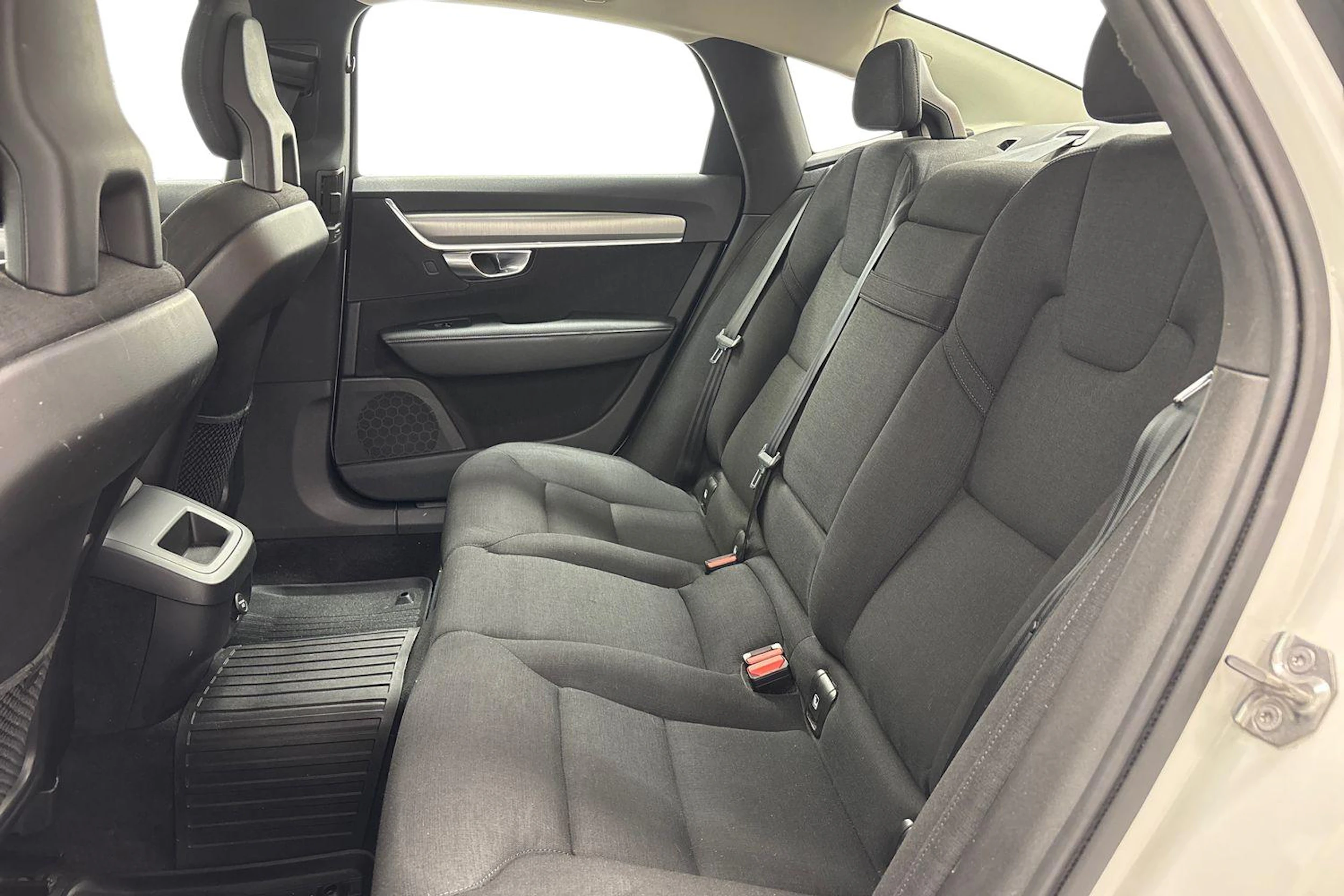 valkoinen Volvo S90 2017 kuva 8.