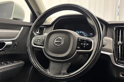 valkoinen Volvo S90 2017 kuva 13.