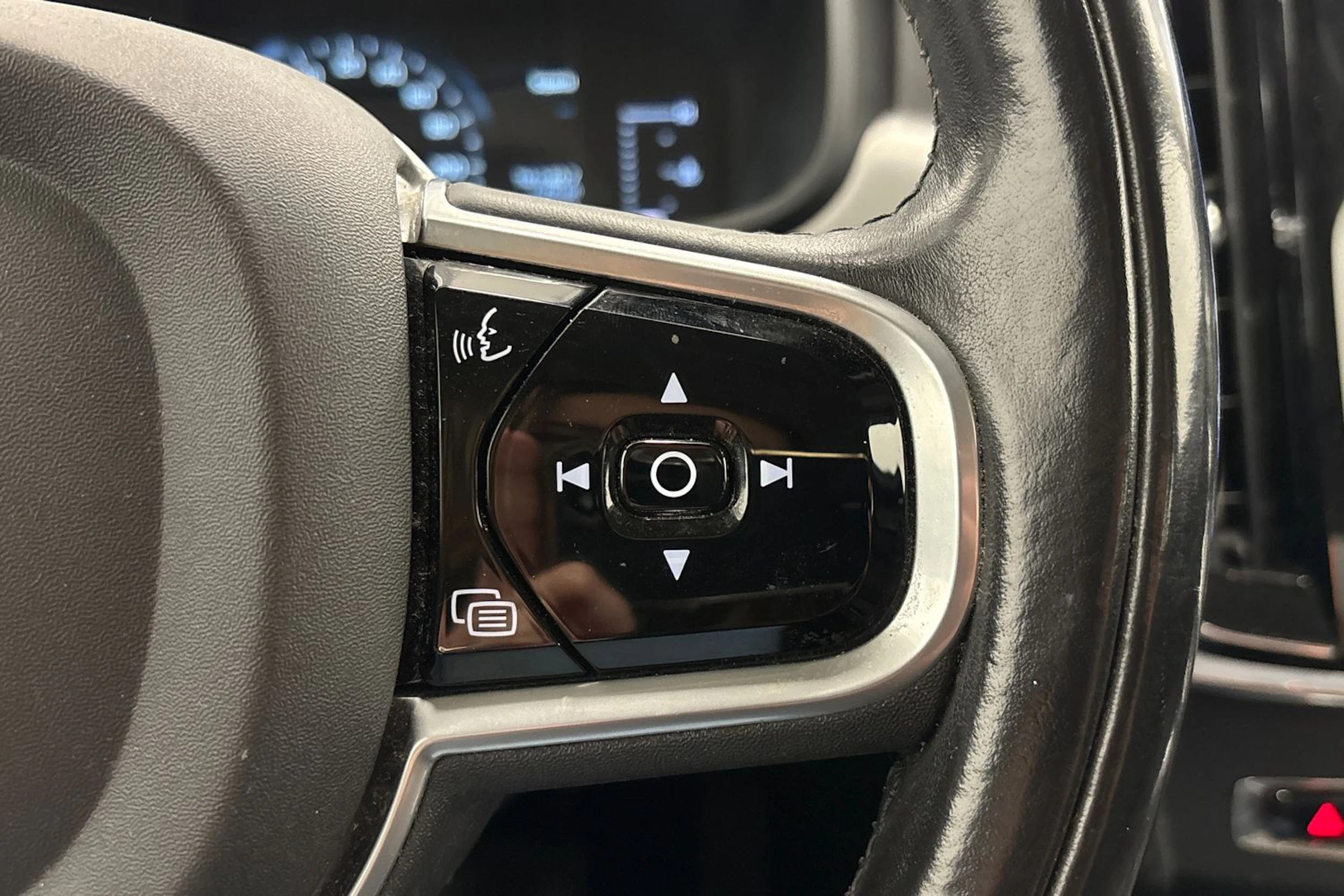 valkoinen Volvo S90 2017 kuva 15.