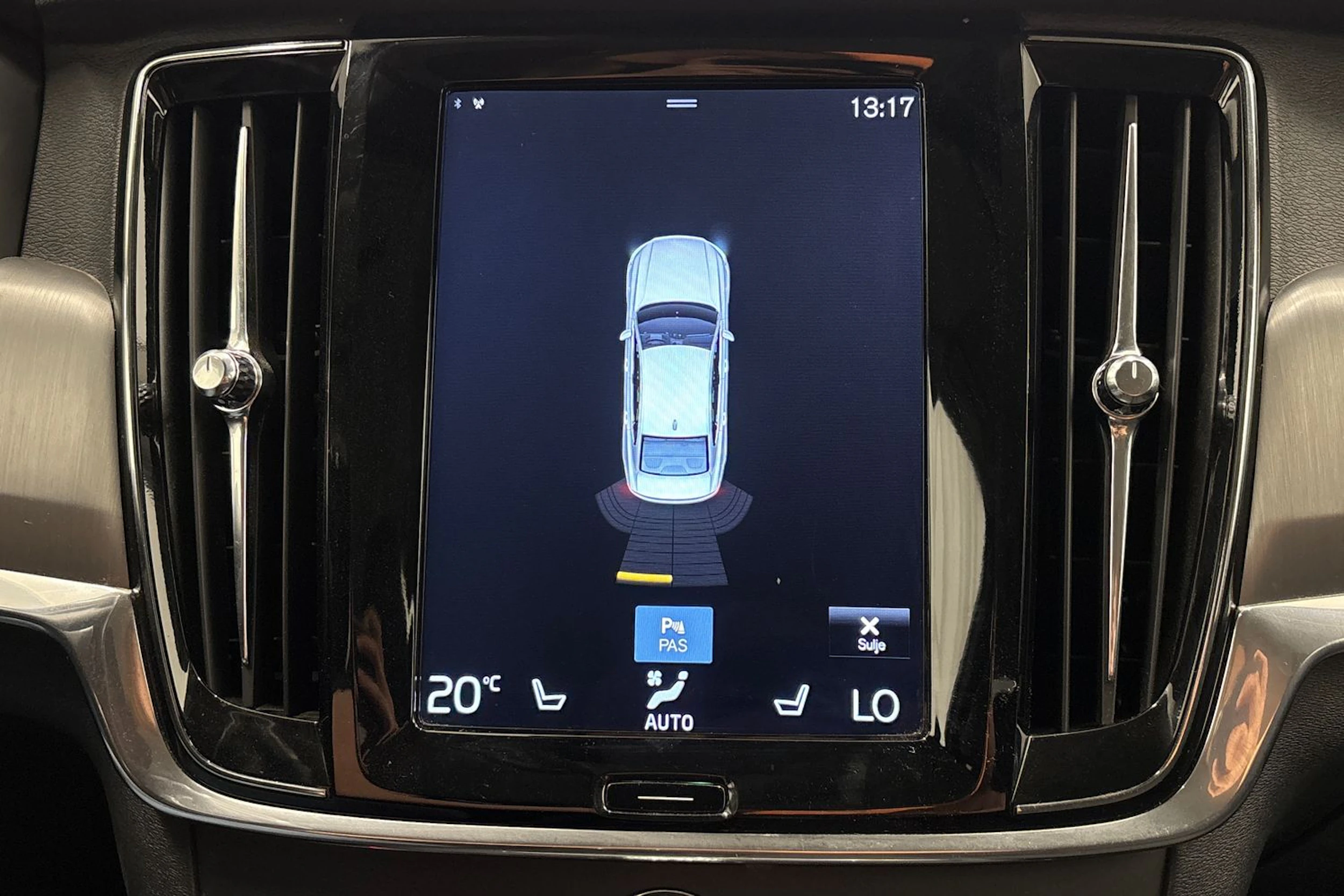 valkoinen Volvo S90 2017 kuva 17.