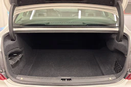 valkoinen Volvo S90 2017 kuva 22.