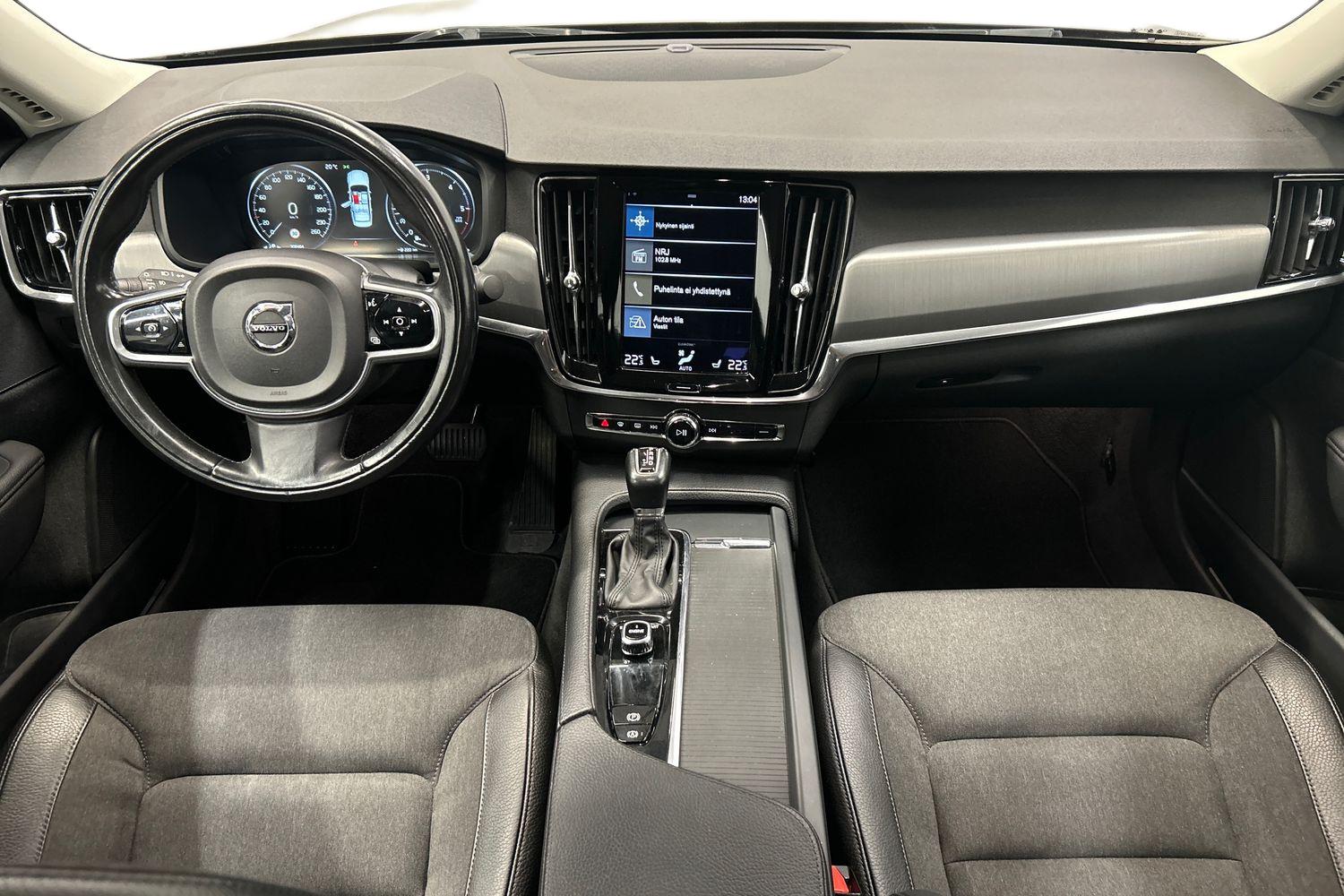 Volvo S90 D4 Momentum aut 2017, photo 7/23