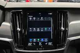 valkoinen Volvo S90 2018 kuva 13.