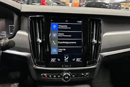 valkoinen Volvo S90 2018 kuva 16.