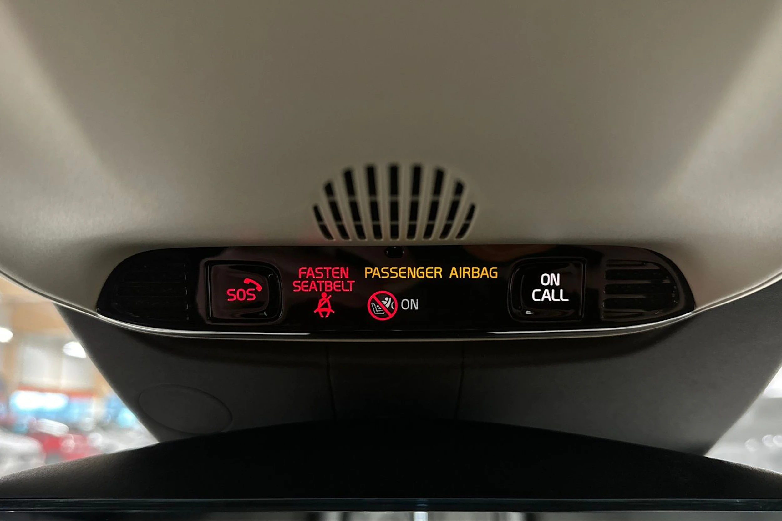 valkoinen Volvo S90 2018 kuva 17.