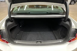 valkoinen Volvo S90 2018 kuva 23.