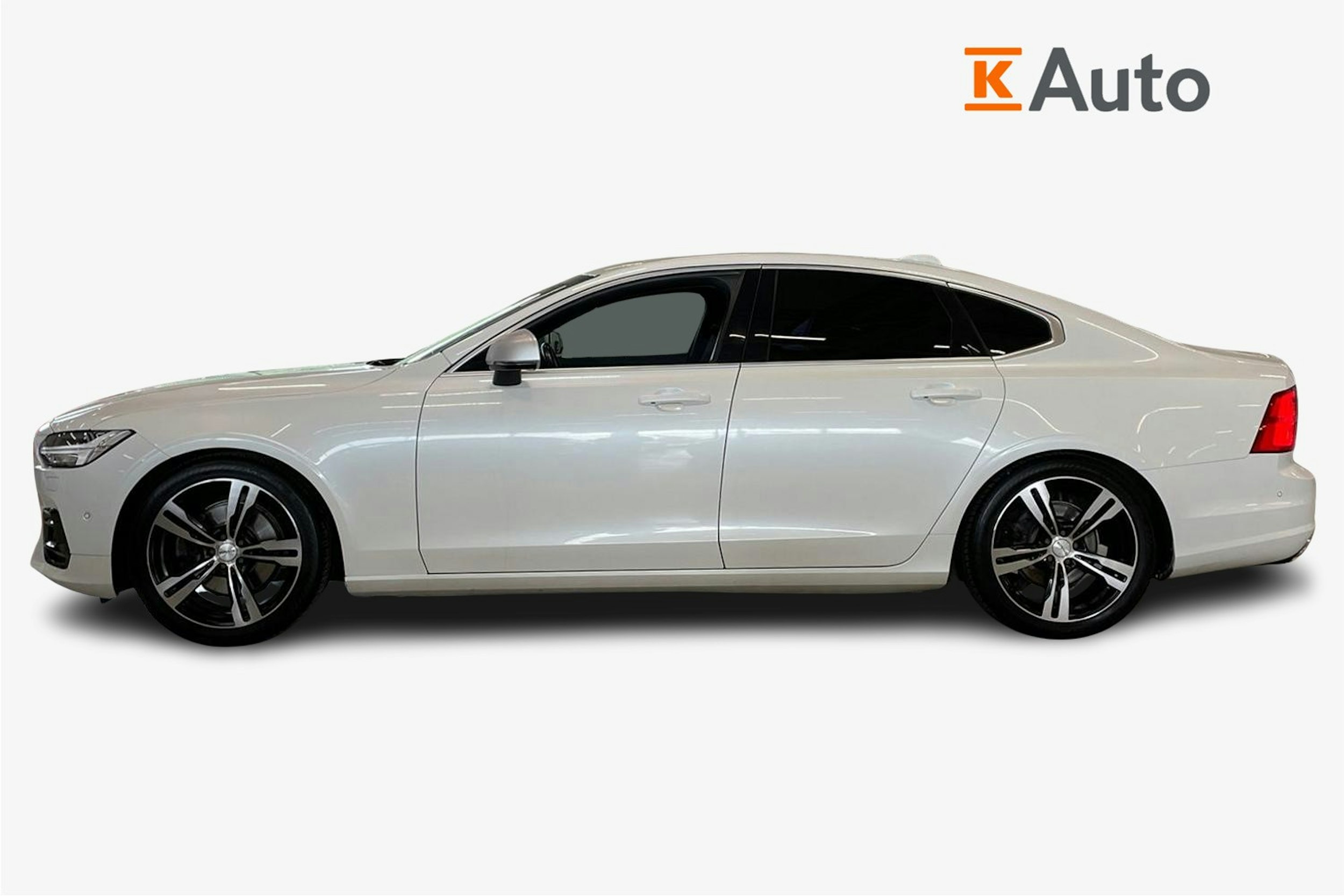 valkoinen Volvo S90 2017 kuva 6.