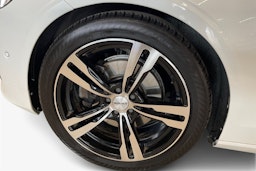 valkoinen Volvo S90 2017 kuva 11.