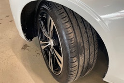 valkoinen Volvo S90 2017 kuva 13.