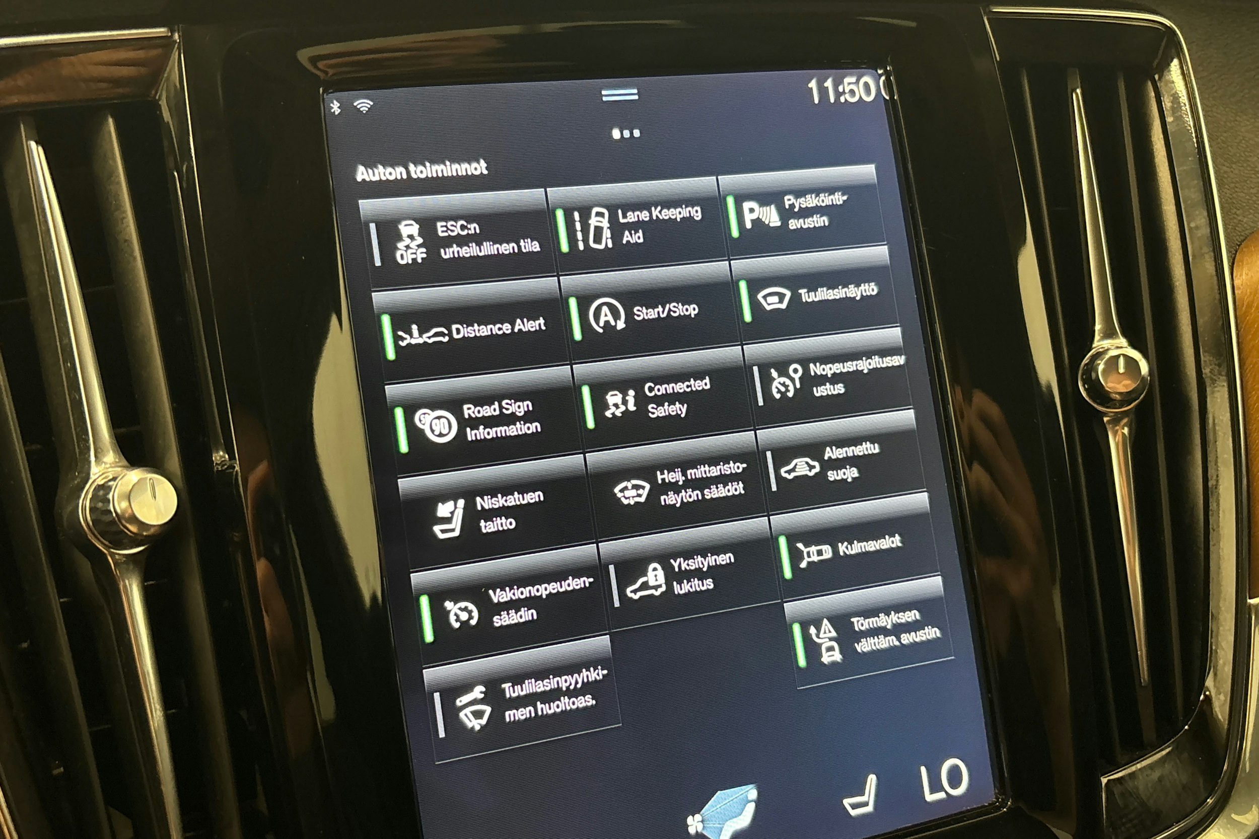 musta Volvo S90 2017 kuva 20.
