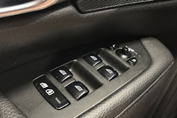 musta Volvo S90 2017 kuva 30.