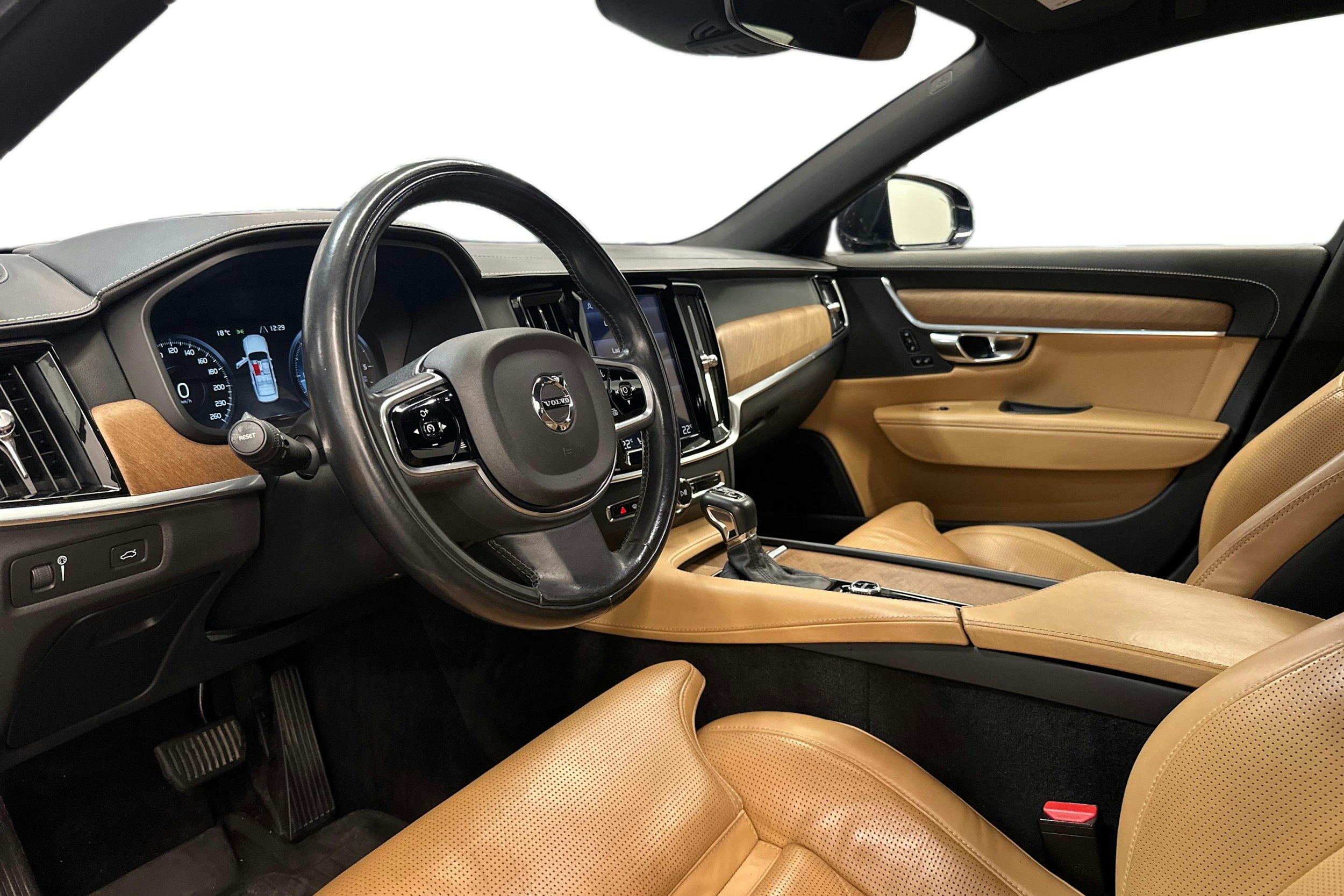 sininen Volvo S90 2017 kuva 7.