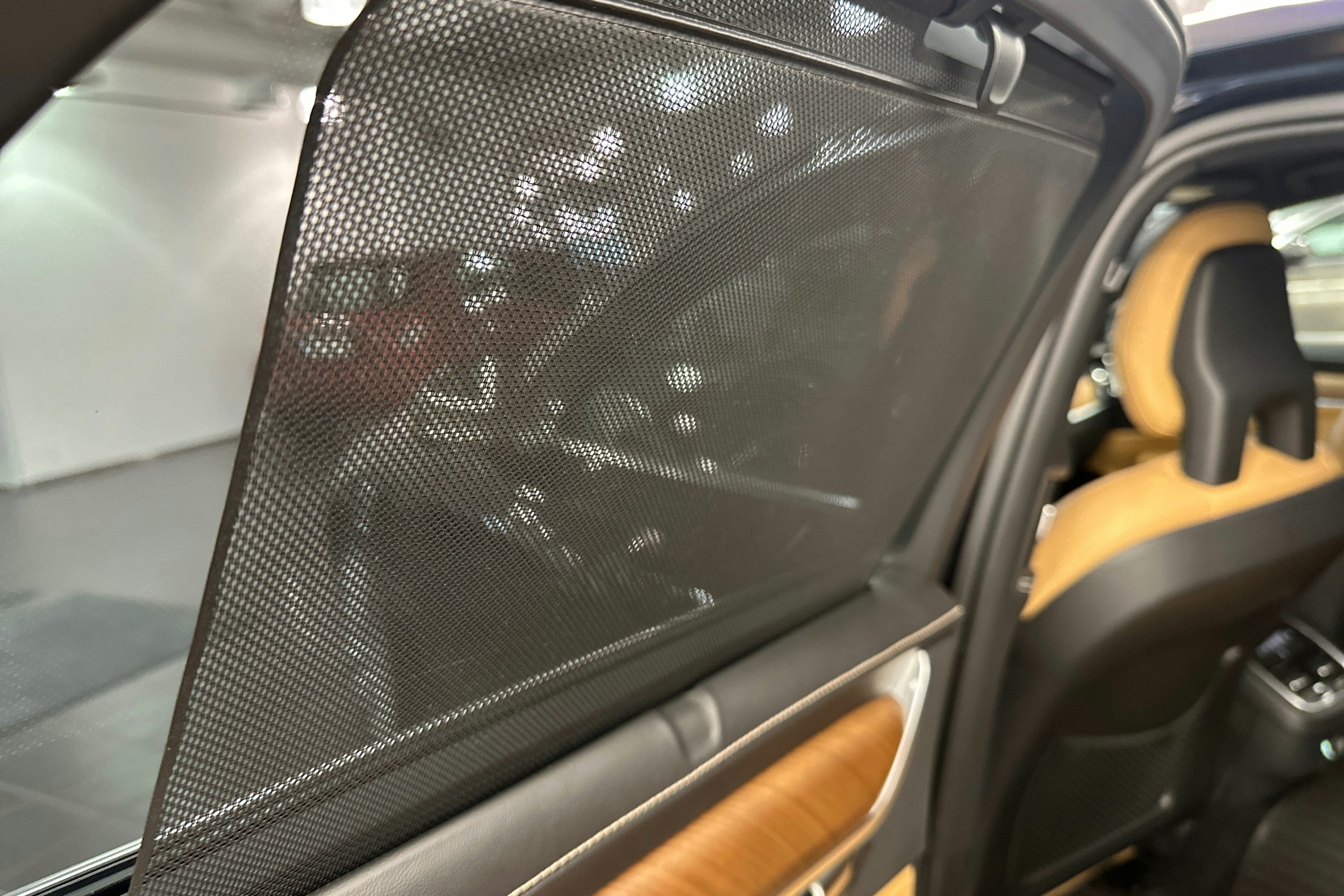 sininen Volvo S90 2017 kuva 17.