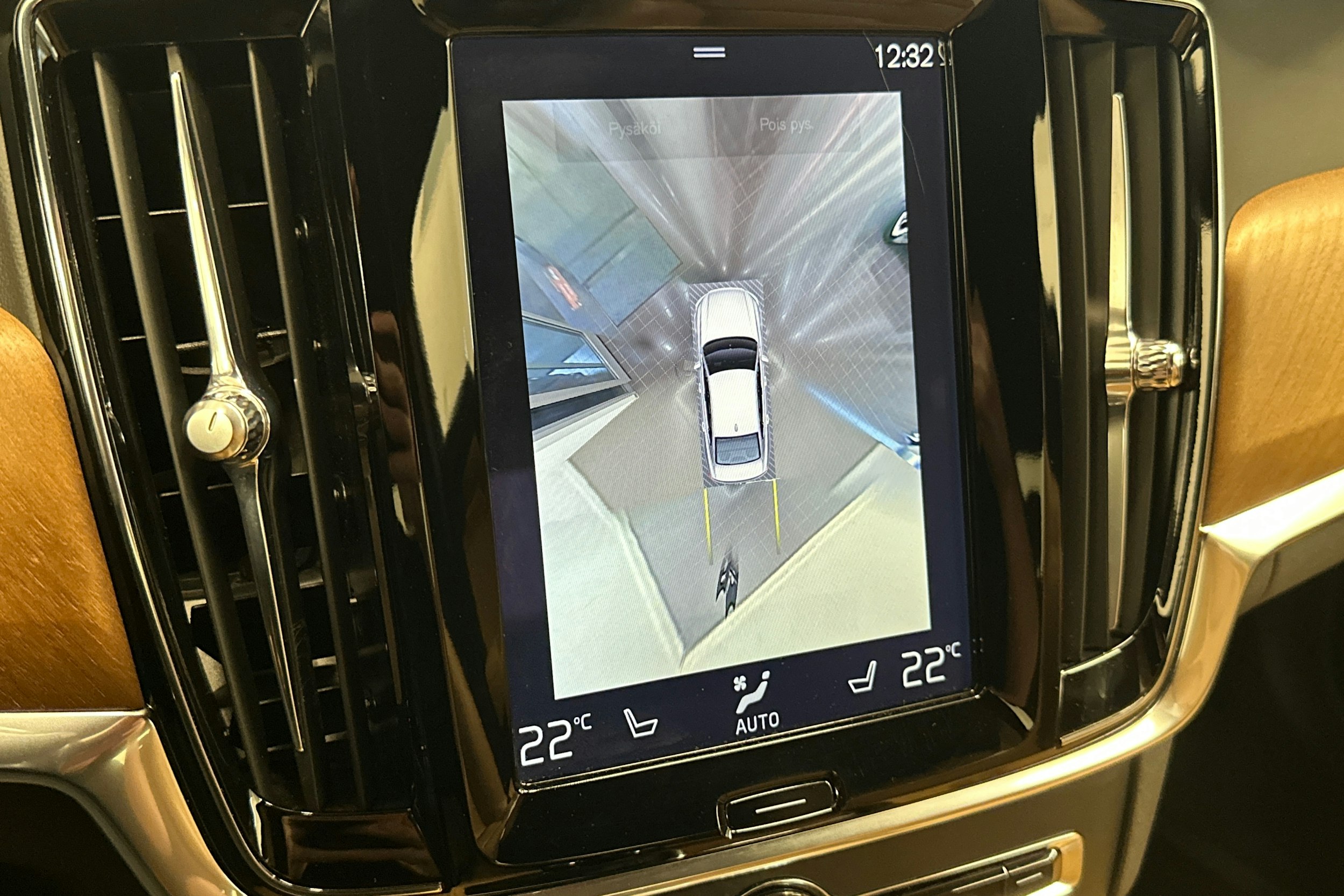 sininen Volvo S90 2017 kuva 25.