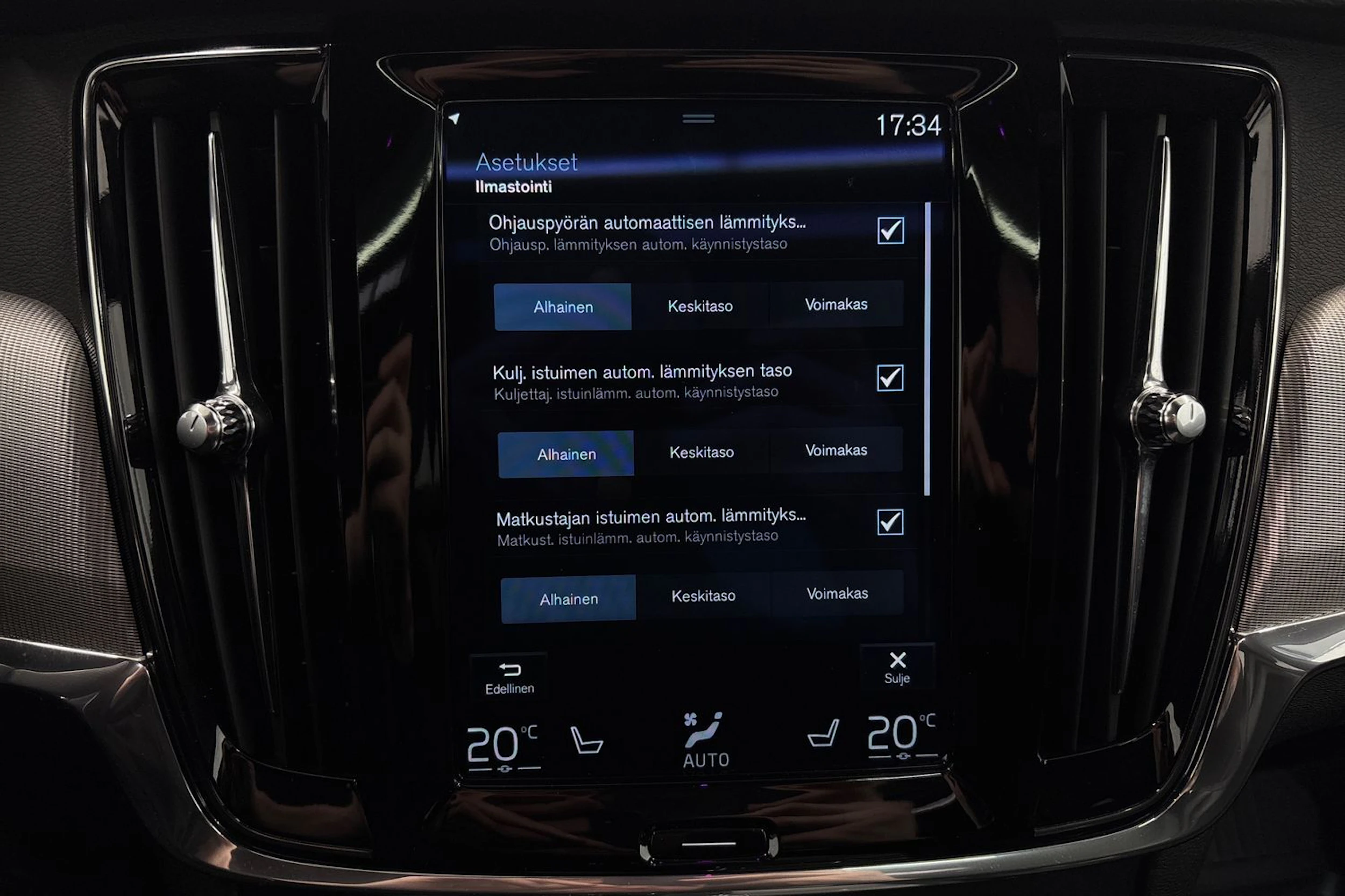 harmaa Volvo S90 2018 kuva 23.