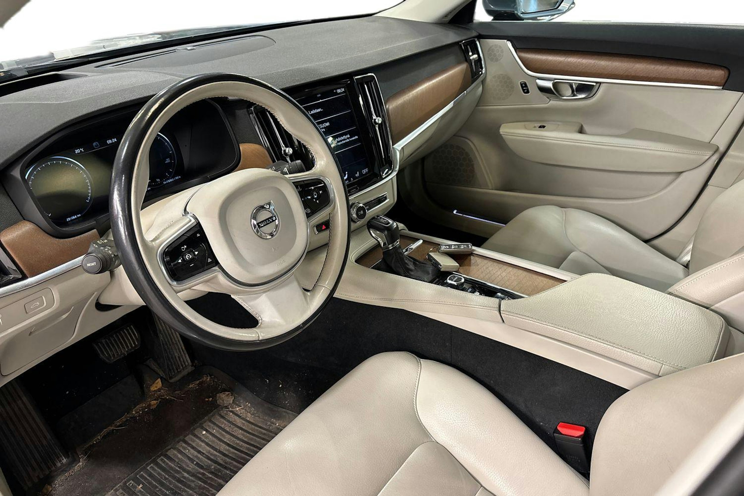 sininen Volvo S90 2017 kuva 3.